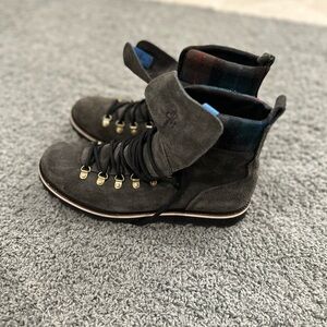 Cole Haan Air Hunter Hiker boots 9